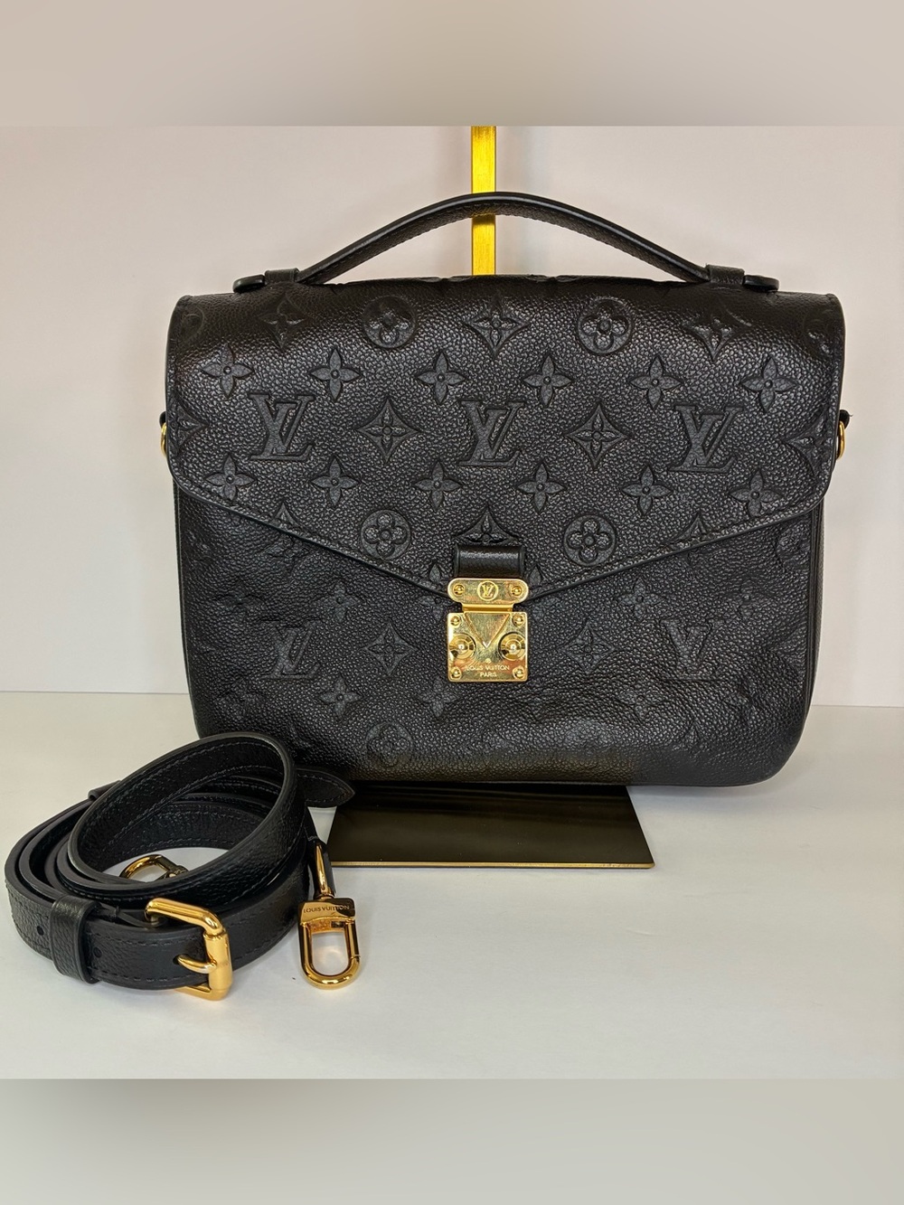 Louis Vuitton Black Empreinte Leather Pochette Métis
